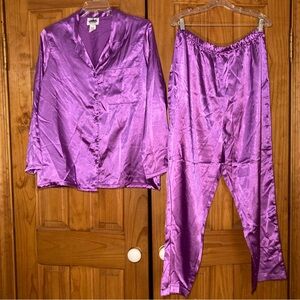NWOT Vintage Metropolitan Polyester Satin Pajama Set Size L